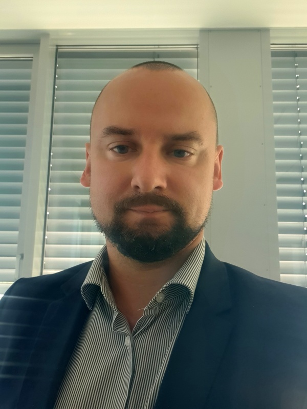 Martin Adam - senior právník.jpg